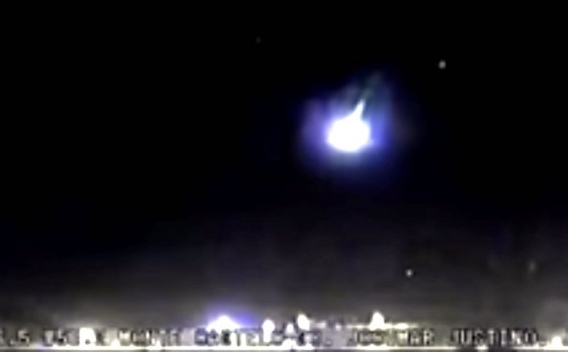 En Brasil registran la caída y explosión de gigantesco meteorito