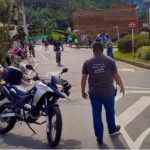 Habitantes de Envigado haciendo deporte en El Salado
