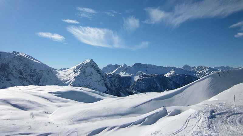 Hay menos nieve en el 78 % de las montañas del mundo, según un estudio