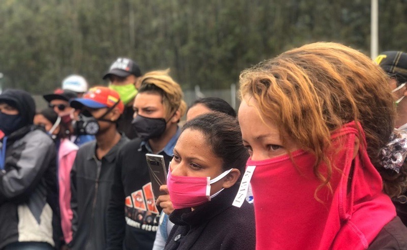 Venezolanos varados entre Ecuador y Colombia inician regreso a casa