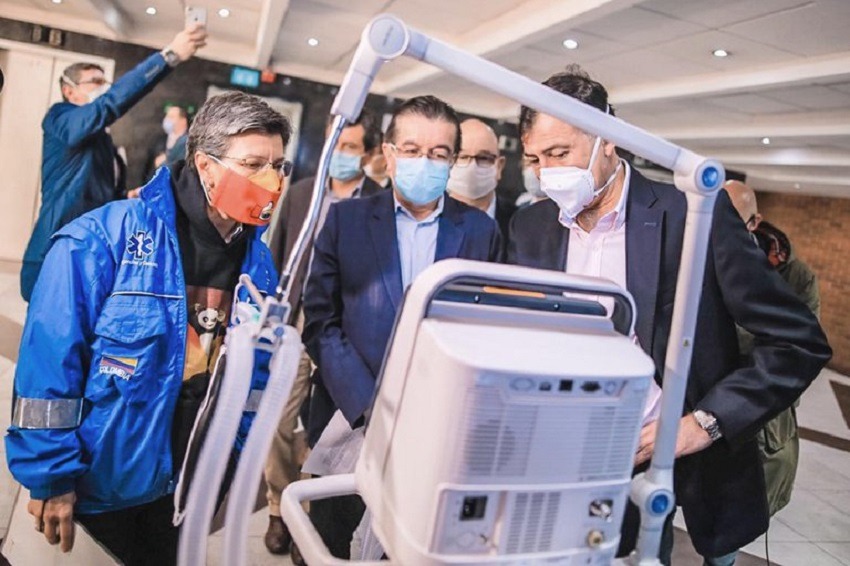 Bogotá recibe 130 respiradores para UCI, tras la caótica jornada del día sin IVA