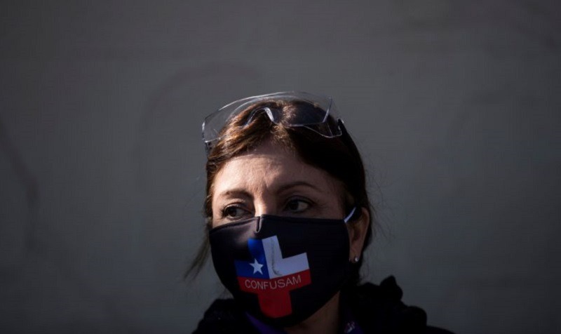 Chile registra 92 fallecidos más por COVID-19 y los contagios llegan a 122.499