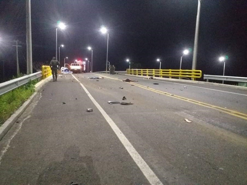 ¡5 en una motocicleta! Todos murieron tras chocarse en Planeta Rica