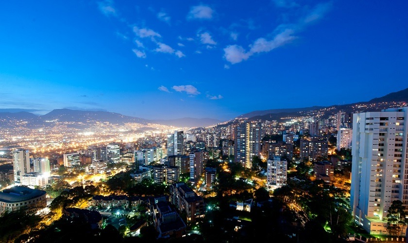 La medida de Pico y Cédula irá en Medellín hasta este 31 de agosto de 2020, momento en que empezará la reapertura económica en la ciudad. Cifras del coronavirus en Medellín