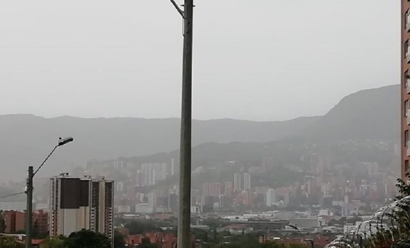 ¿Medellín contaminada? una neblina amarillosa se toma la ciudad