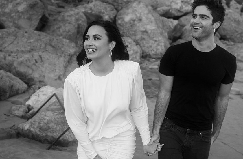 Demi Lovato se comprometió con el actor Max Ehrich