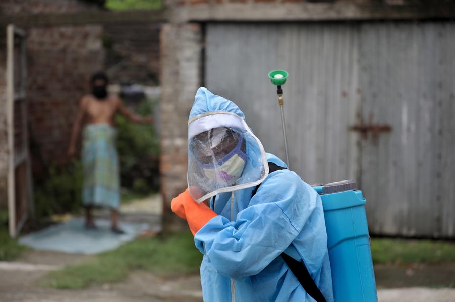 India suma medio millón de contagios de coronavirus en 12 días