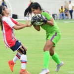 Johanis Menco, la jugadora colombiana que perdió una pierna de manera insólita
