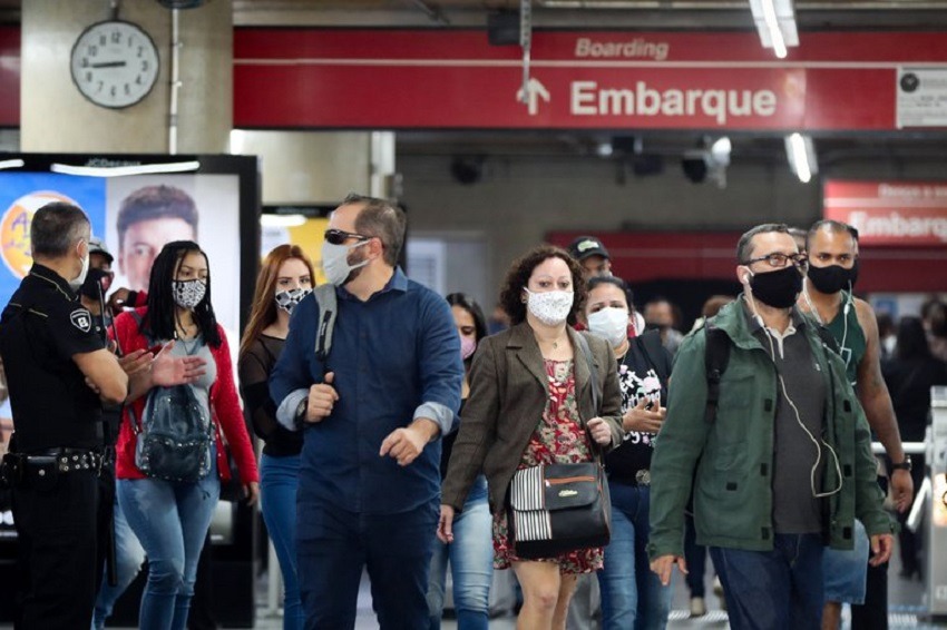 Brasil supera los 2,7 millones de casos y las 93.000 muertes por COVID-19