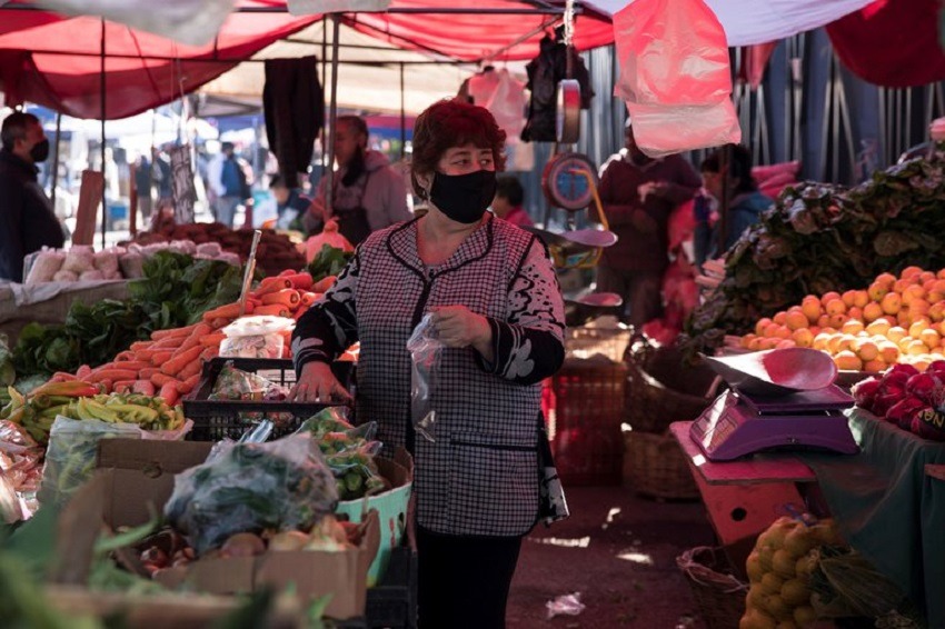 Chile dice adiós a las bolsas plásticas: ningún comercio puede ya entregarlas