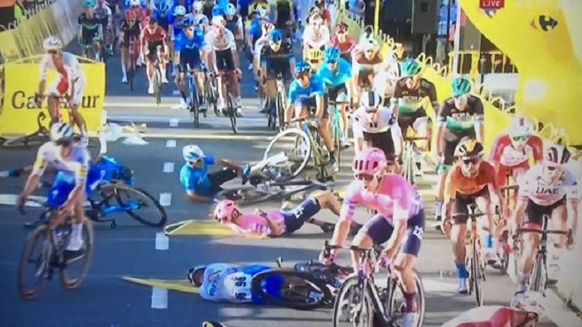 La acción de Dylan Groenewegen que provocó aparatosa caída en la vuelta a Polonia