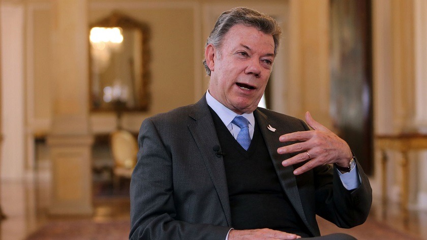 "Me parece un error", Santos sobre que Farc nieguen que reclutaban menores