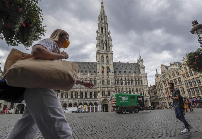 Un tribunal de La Haya ordena levantar el toque de queda por COVID-19 en Holanda : Reinfeccion de coronavirus