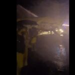 Un avión se partió en dos en India