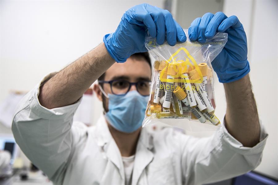 Italia comenzó los ensayos de su vacuna contra el coronavirus en humanos