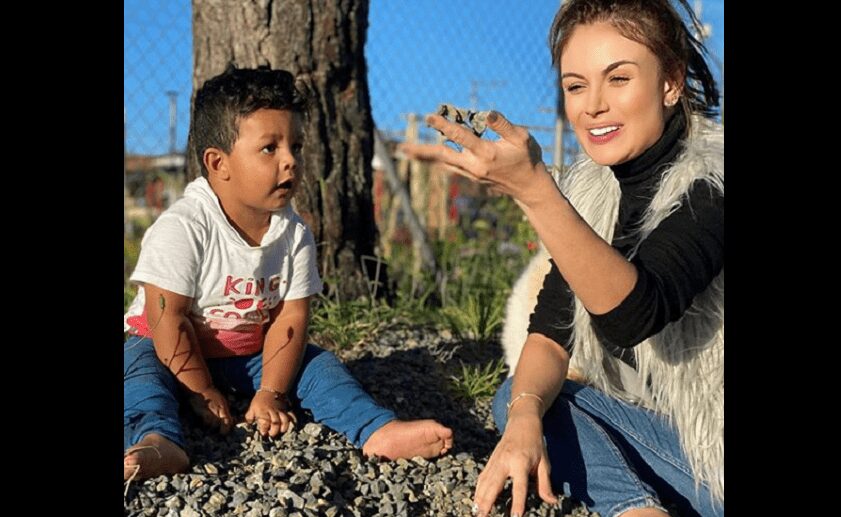 ¿Se parece a mi? preguntó Sara Uribe sobre Jacobo y al unísono en redes le dijeron: "NO"