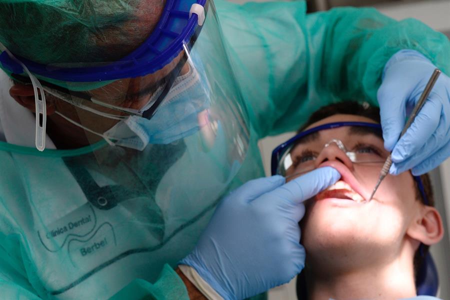 Servicios dentales: afectados por la pandemia de una manera sin precedentes
