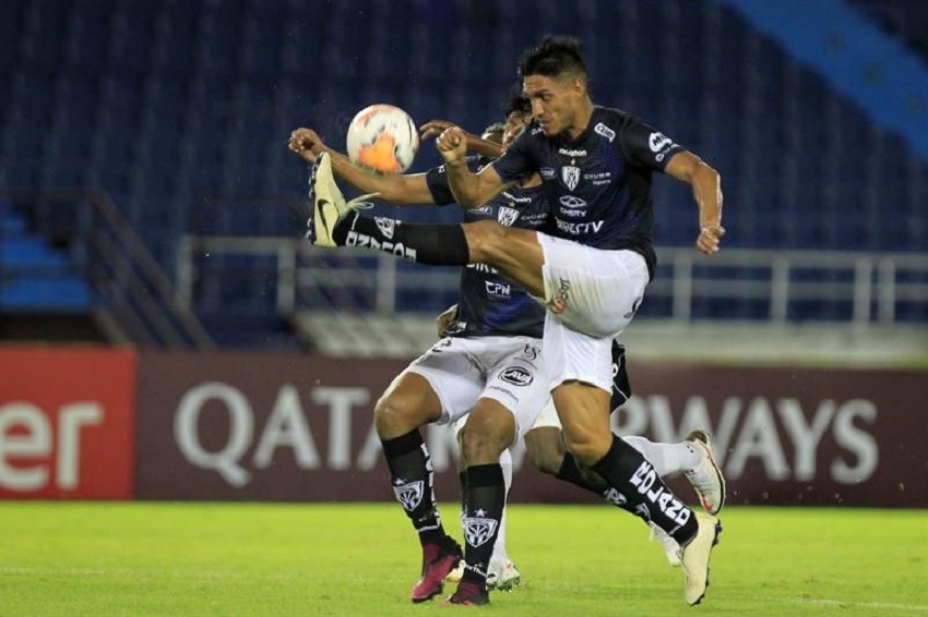 Junior Carmelo Valencia