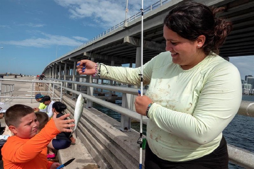 Mujeres pesca