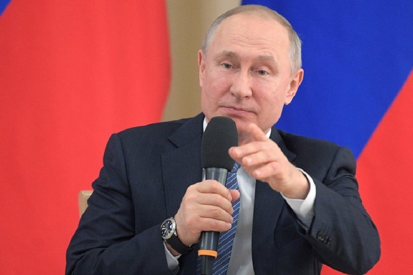 Putin saca pecho por la vacuna rusa y se la ofrece gratis a la ONU