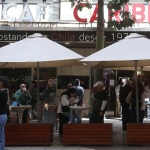 Chile reabre sus "cafés con piernas"