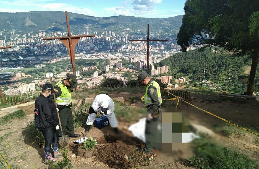 43 gatos hallados muertos en el cerro de Las Tres Cruces