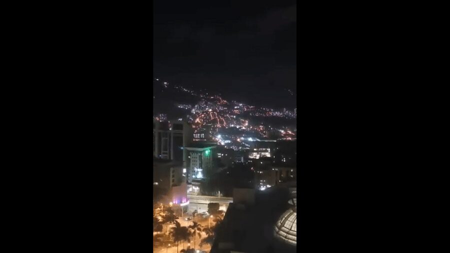 Quema de pólvora en varios barrios de Medellín: ¿qué celebran?