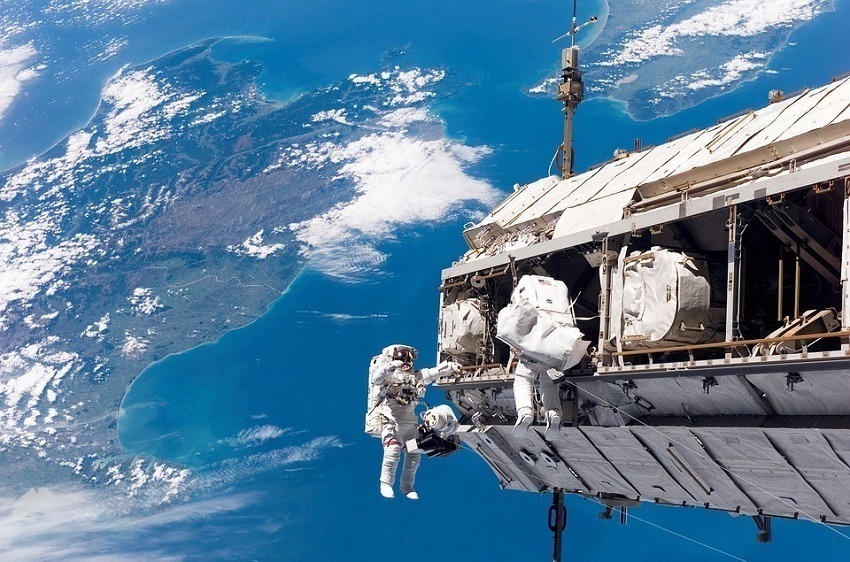 Cosmonautas efectuarán el 18 de noviembre una caminata espacial de seis horas