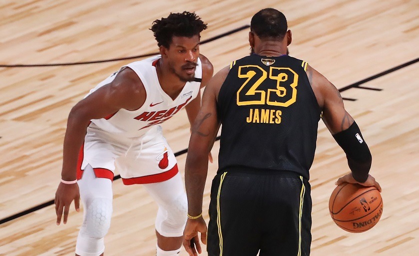 Miami Heat fuerza un sexto juego ante Lakers por las finales de la NBA