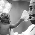 La foto del doctor Samer Cheaib que le da la vuelta al mundo en tiempos de pandemia