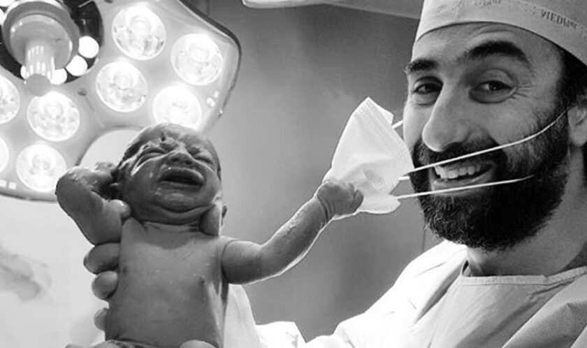 La foto del doctor Samer Cheaib que le da la vuelta al mundo en tiempos de pandemia