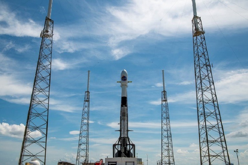 Ya hay fecha para primera misión operativa a la EEI de SpaceX y la NASA