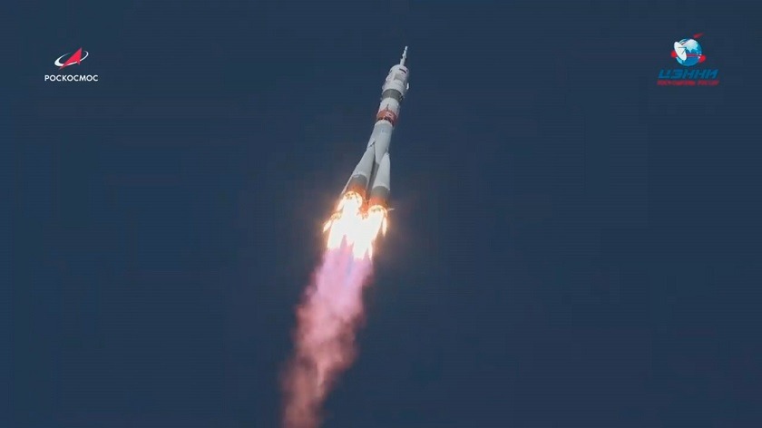 La nave Soyuz MS-17 se acopla a la Estación Espacial Internacional