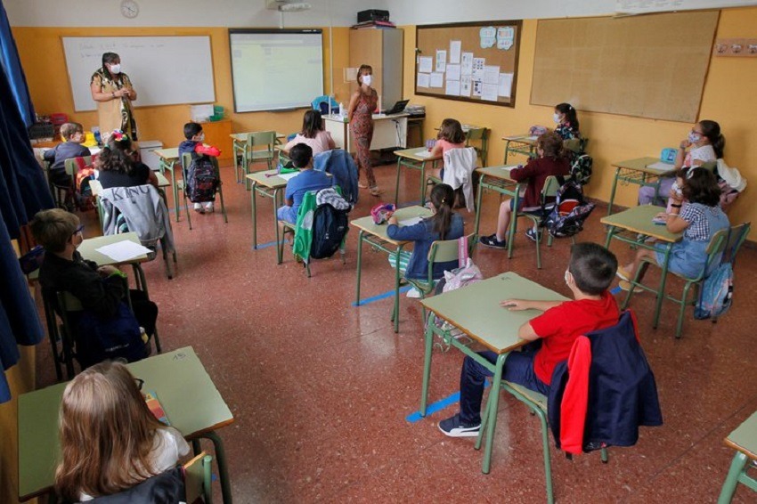 La Unesco calcula que la pandemia ha afectado a 63 millones de maestros