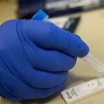 Madrid - Identifican mutación del coronavirus que se expandió por Europa desde España