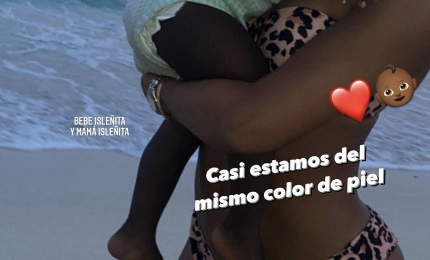 Las tres fotos de Laura Sánchez en San Andrés que no calaron y de paso parecen ¿racistas?