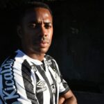 Robinho y su sueldo en Santos de algo más de un millón de pesos colombianos