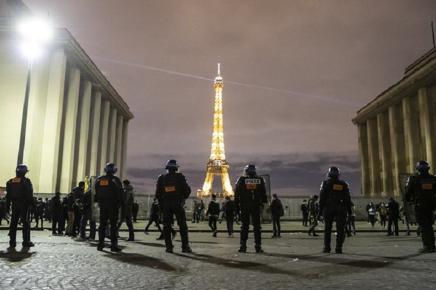 Policías en Francia