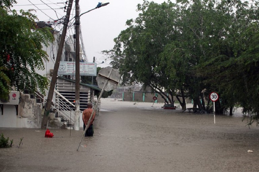 Las inundaciones provocadas por Iota crean emergencia en Cartagena