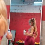 "Sweat", la película que encarna el día a día de una "influencer" del "fitness"