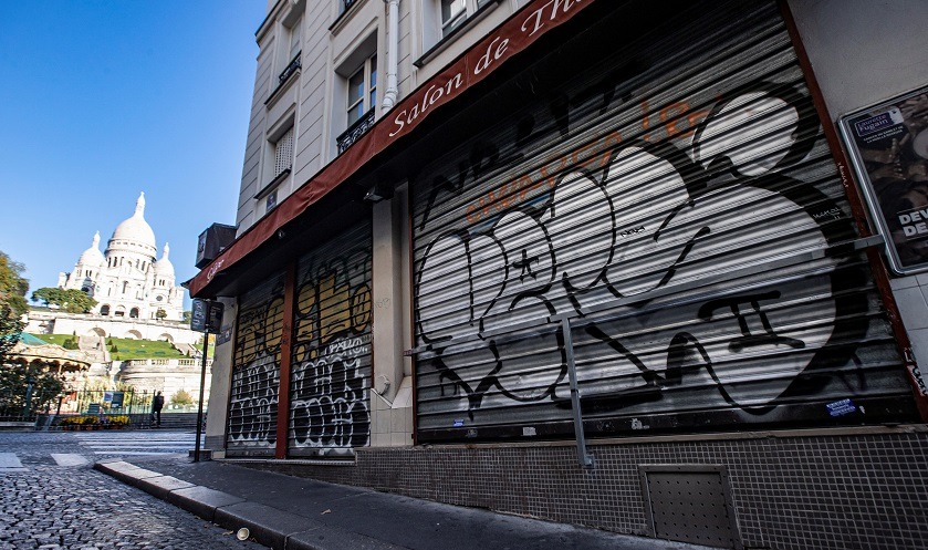 58.000 casos de COVID en 24 horas registra Francia y es nuevo récord diario