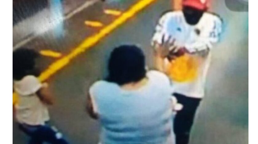 Frente a dos niños le dispararon a una mujer en la estación Santa Mónica del Mío