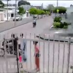 La mujer que no se dejó robar en el barrio Risaralda de Montería, pese a los intentos del ladrón