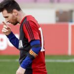 Barcelona busca que la Competición borre la amarilla a Messi por el homenaje a Maradona