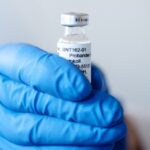 Pfizer pide autorización en EE.UU. para suministrar con urgencia su vacuna
