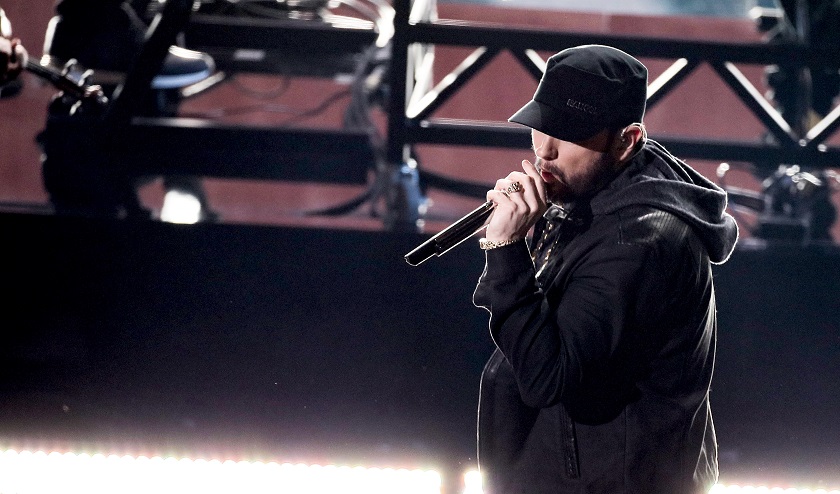 Eminem reedita "Music To Be Murdered By" e incluye una disculpa para Rihanna