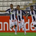 En la imagen, jugadores del Club Alianza Lima de Perú. EFE
