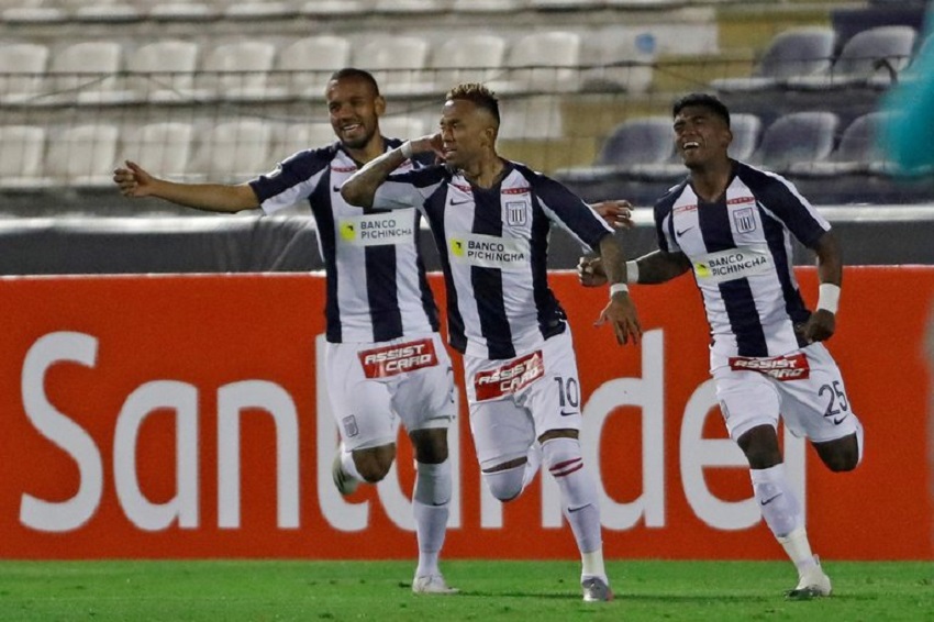 En la imagen, jugadores del Club Alianza Lima de Perú. EFE