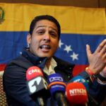 Venezuela - En la imagen un registro del diputado opositor de la Asamblea Nacional venezolana José Manuel Olivares, quien denunció que los estados Mérida y Táchira se encuentran en una situación crítica debido al aumento "exponencial" en el número de contagios y muertes por la covid-19. EFE