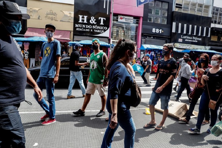 Sao Paulo y Río retoman restricciones ante "recrudecimiento" de la pandemia